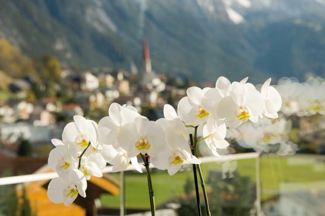 Pension Angelika Pettneu am Arlberg Buitenkant foto